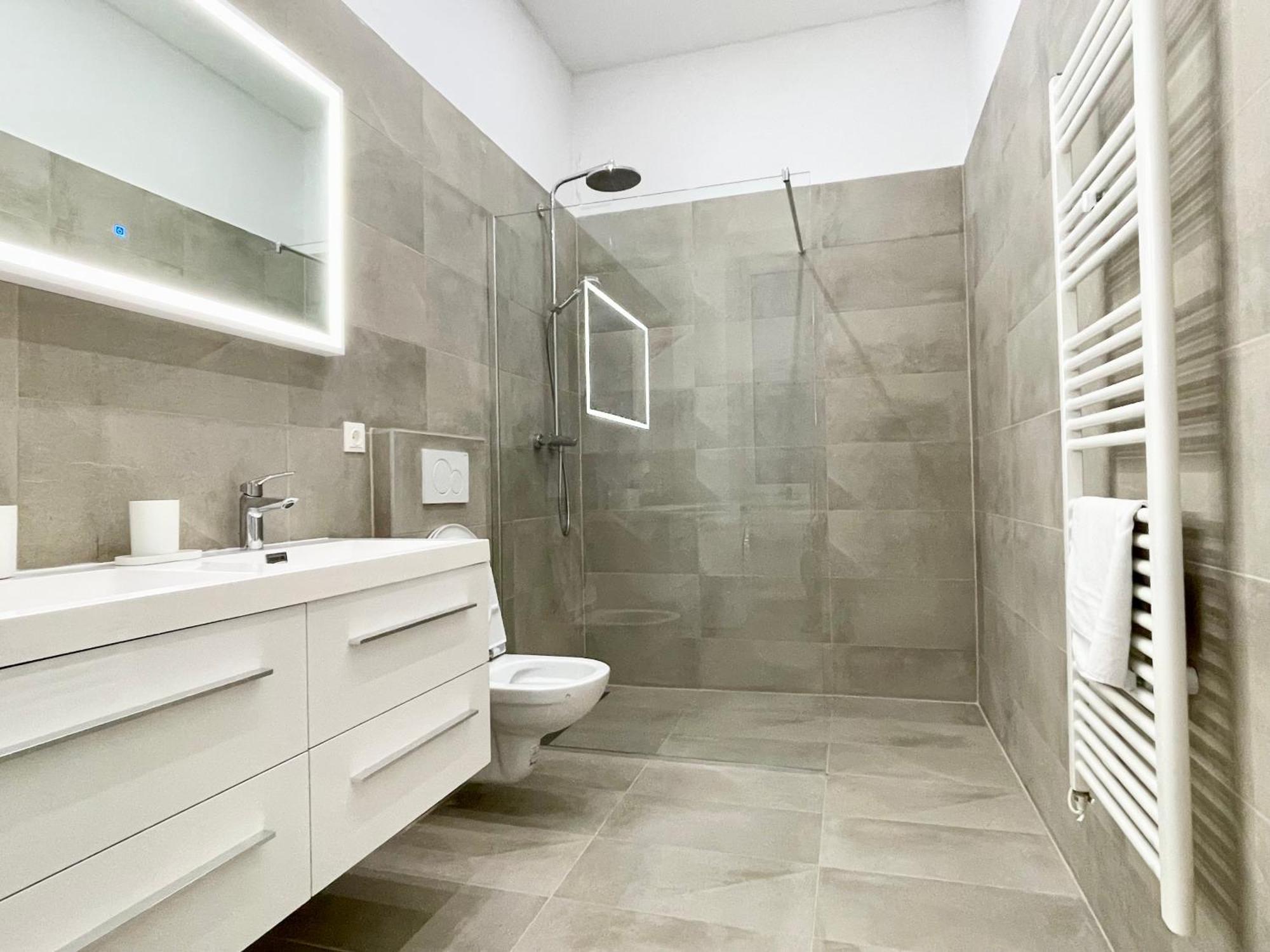 Luxury Apartment At Famous Vienna Kutschkermarkt מראה חיצוני תמונה